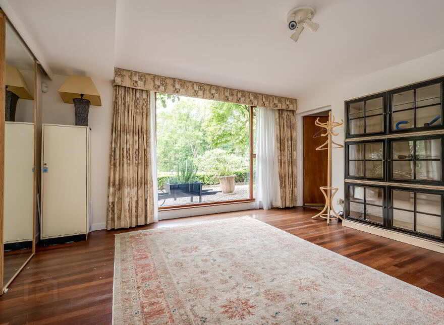 10 Mill Road, Lisburn, BT27 5TT
