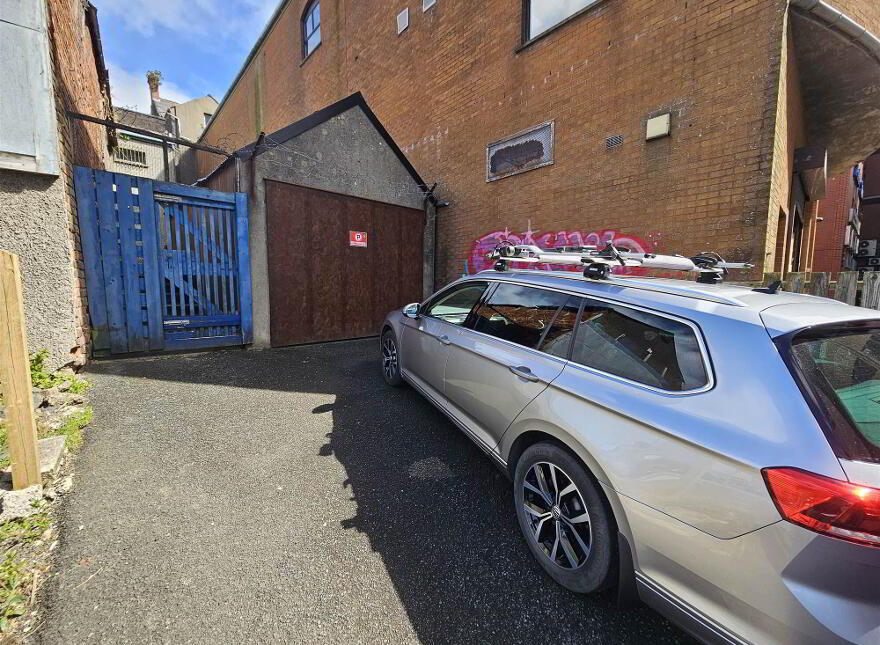 33 Market Square, Lisburn, BT28 1AG