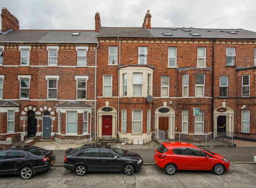Flat 3, 30 Cromwell Road, Belfast, BT7 1JW