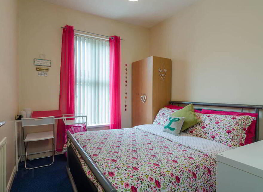 Flat 3, 30 Cromwell Road, Belfast, BT7 1JW