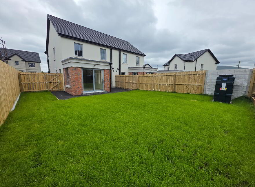 3 Benmore Gate, Ballycastle, BT54 6FU