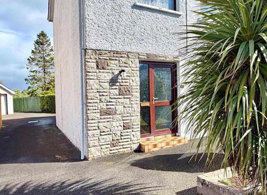 63 Armagh Road, Portadown, BT62 3DL