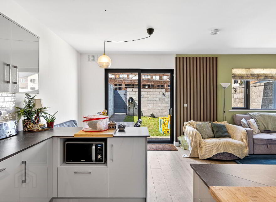 10 Arcadin, Arcadia, Athlone, N37Y5C8