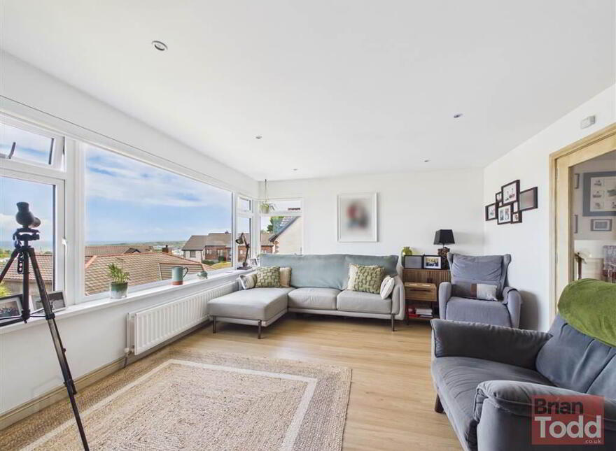 Inver Heights, Larne, BT40 3AR