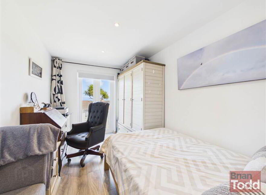 Inver Heights, Larne, BT40 3AR