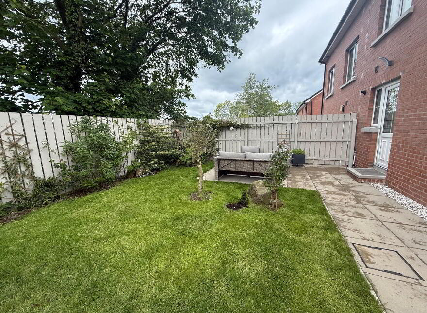 28 Baileys Gate, Ballymena, BT42 3FH