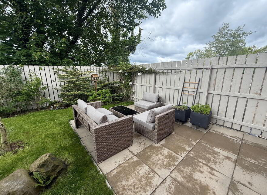 28 Baileys Gate, Ballymena, BT42 3FH