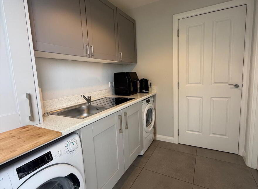 28 Baileys Gate, Ballymena, BT42 3FH