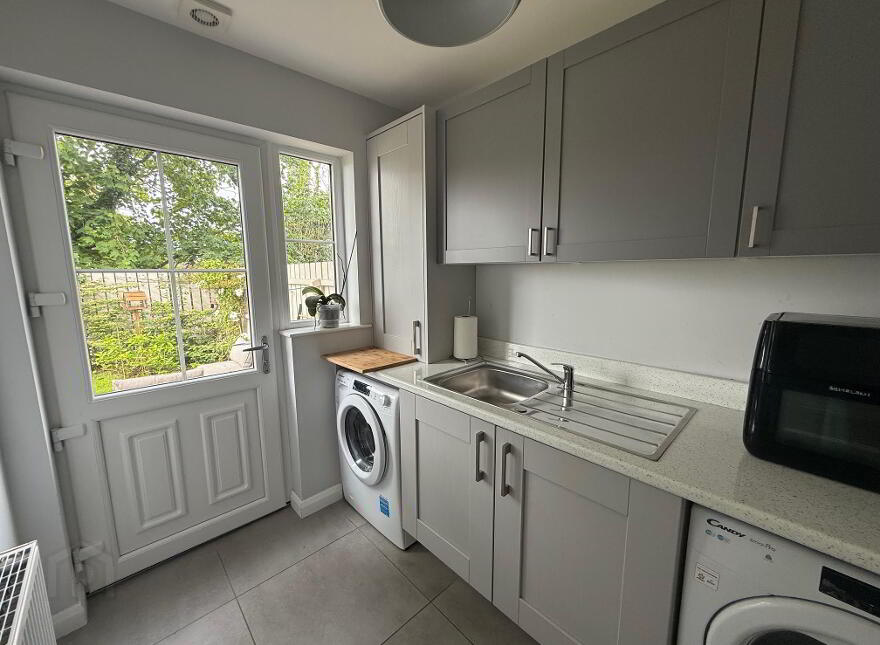 28 Baileys Gate, Ballymena, BT42 3FH