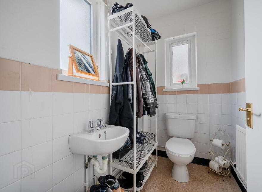 24 Wood End, Holywood, BT18 9PN