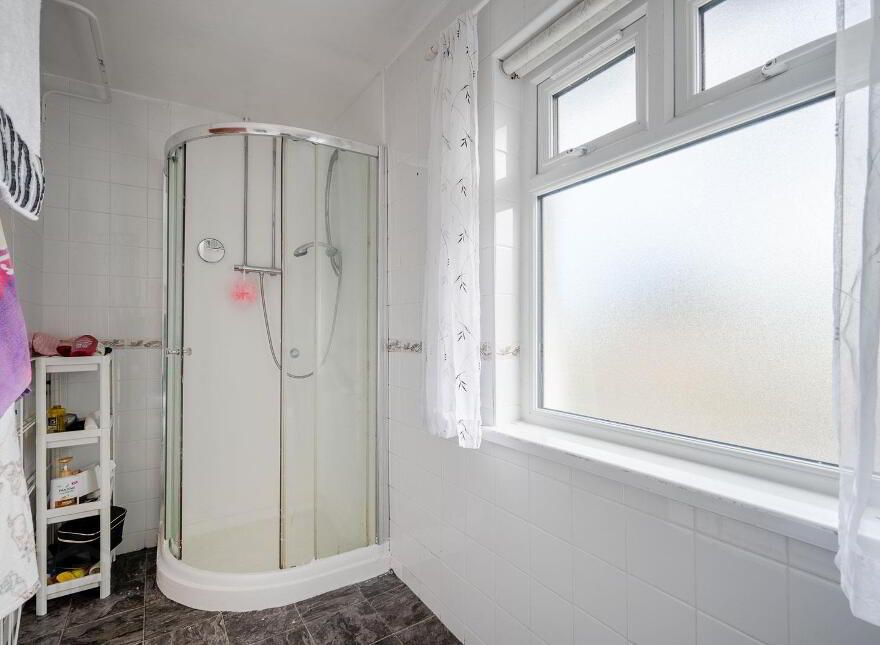 24 Wood End, Holywood, BT18 9PN