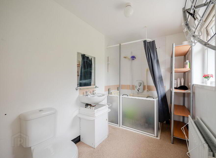 24 Wood End, Holywood, BT18 9PN