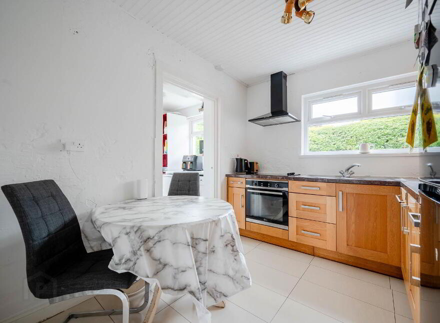 24 Wood End, Holywood, BT18 9PN