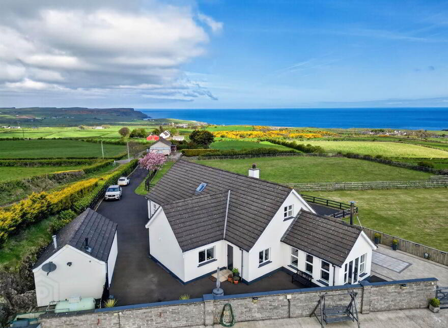 28 Moycraig Road, Dunseverick, Bushmills, BT57 8TB
