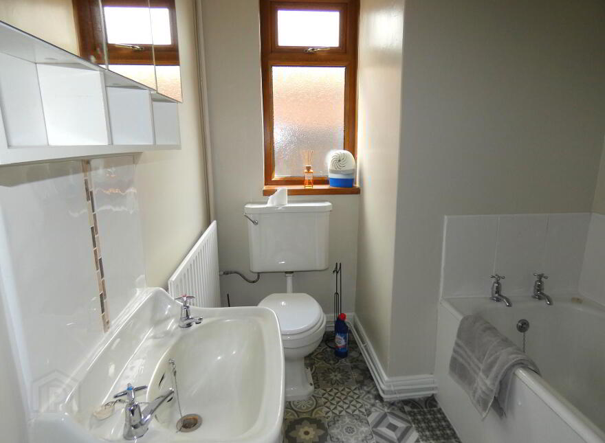 43 Finvoy Road, Ballymoney, BT53 7JE