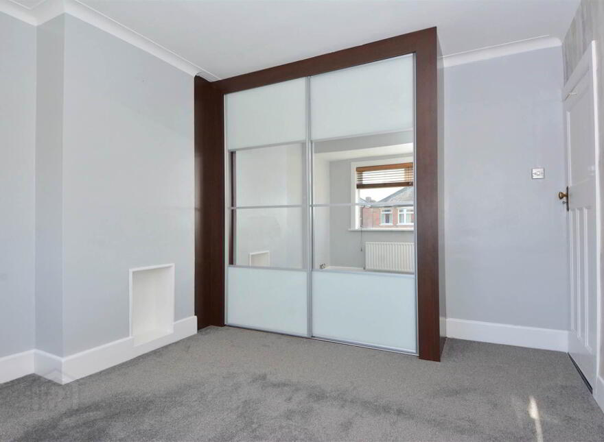 1 Knockbreda Gardens, Belfast, BT6 0HH