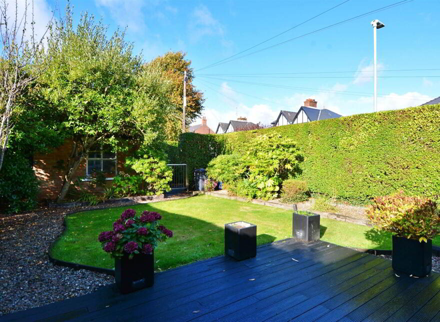 1 Knockbreda Gardens, Belfast, BT6 0HH