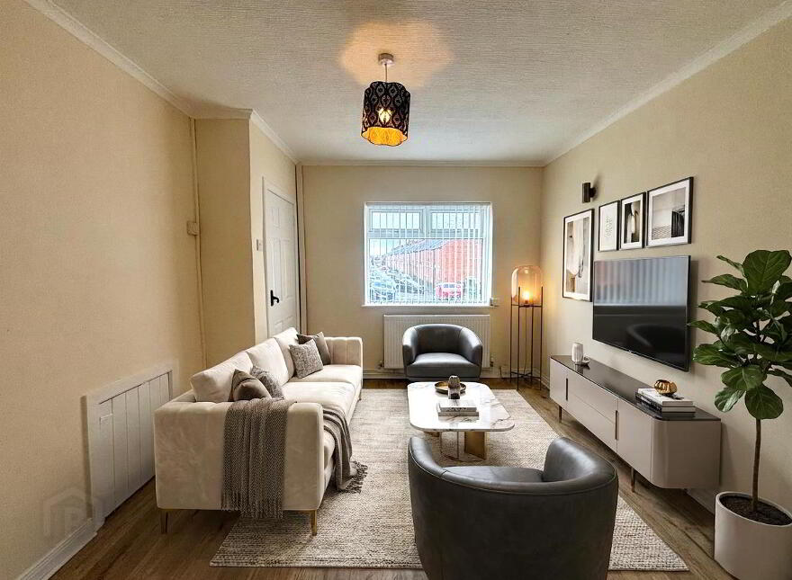 16 Woodvale Pass, Belfast, BT13 3FN