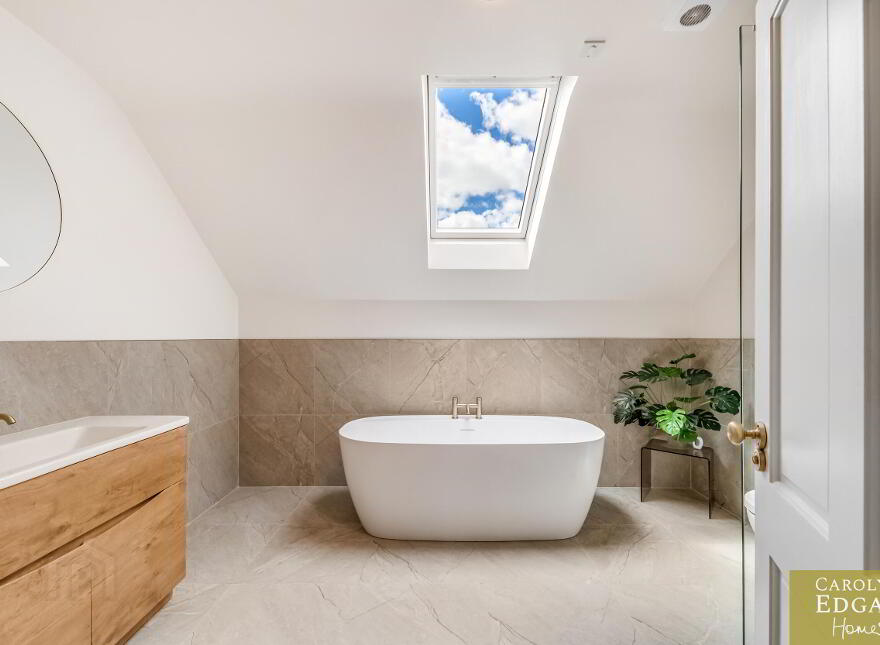 50 Leitrim Road, Kilkeel, Newry, BT34 4HY