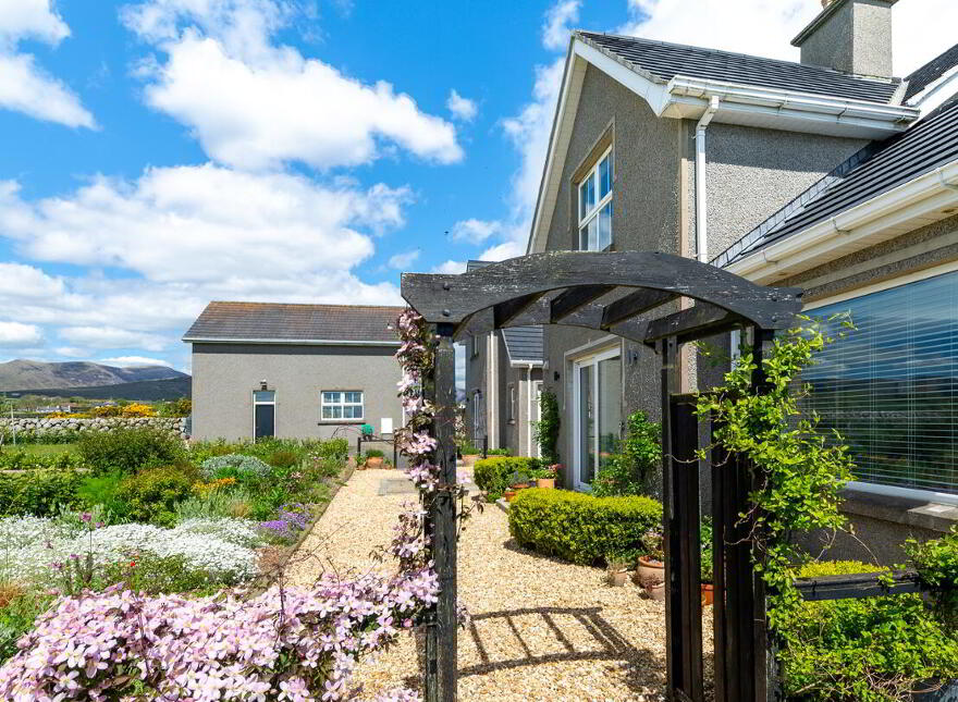 50 Leitrim Road, Kilkeel, Newry, BT34 4HY