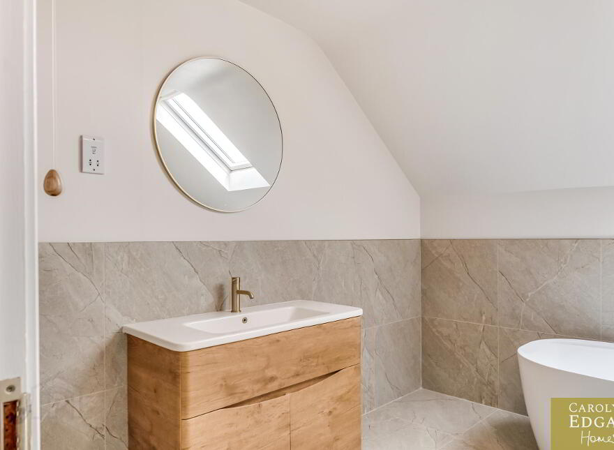 50 Leitrim Road, Kilkeel, Newry, BT34 4HY