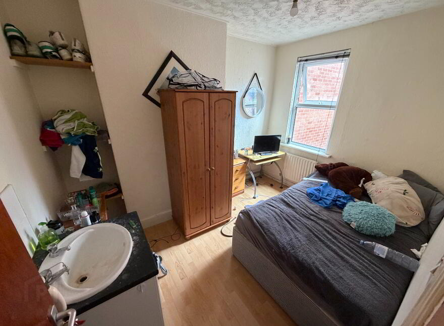 56 Fitzroy Avenue, Belfast, BT7 1HX