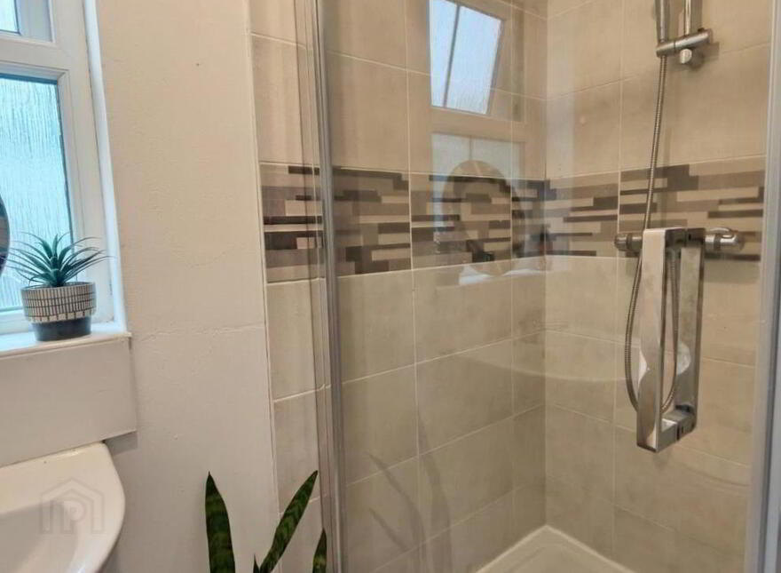 5 Mill Valley Court, Belfast, BT14 8FZ