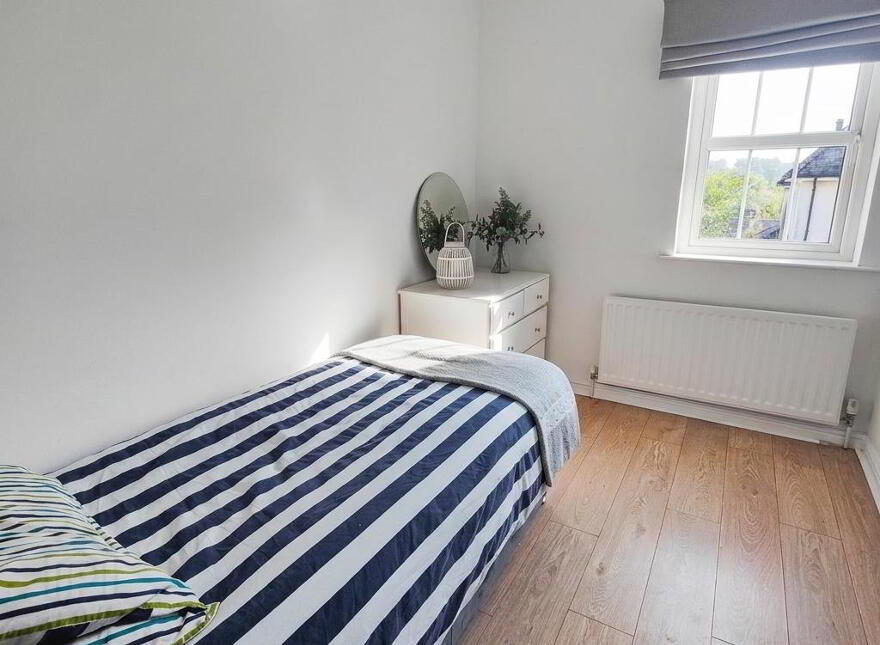 5 Mill Valley Court, Belfast, BT14 8FZ