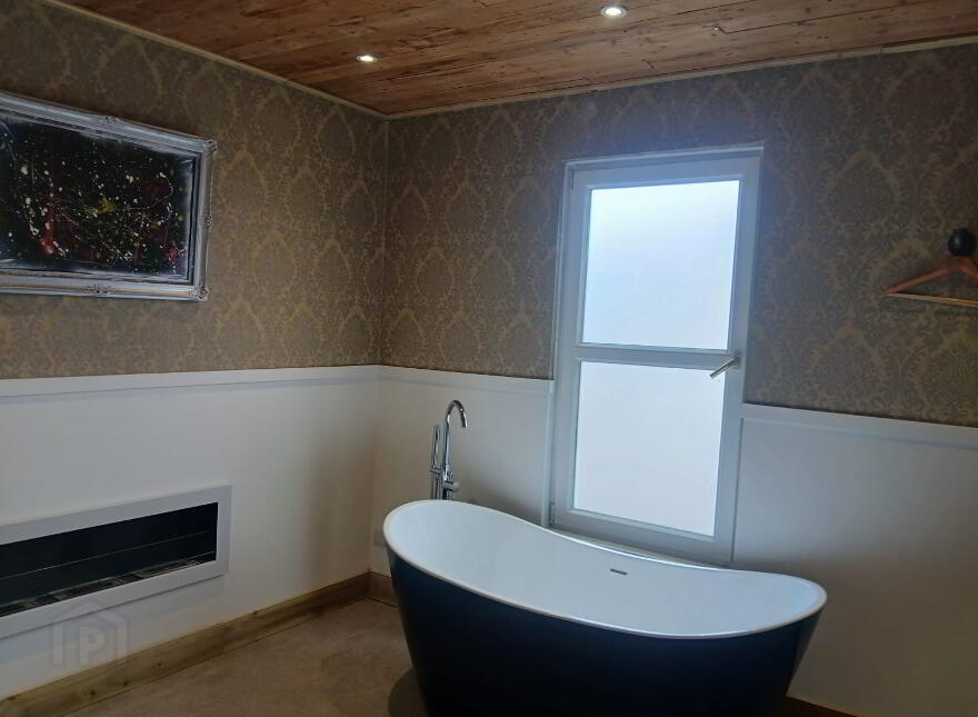 31 Kenlis Street, Banbridge, BT32 3LR