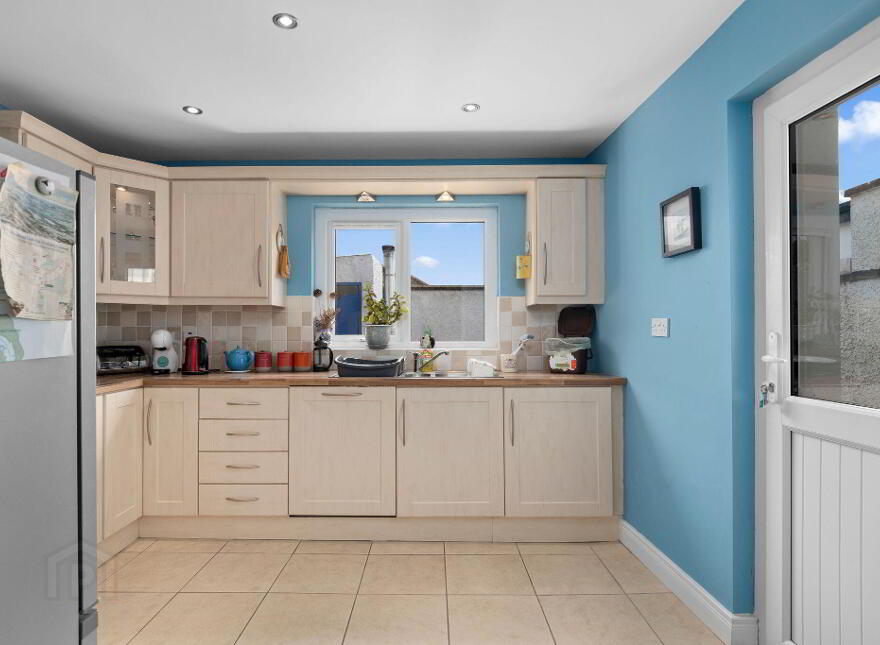 33 Central Avenue, Portstewart, BT55 7BS