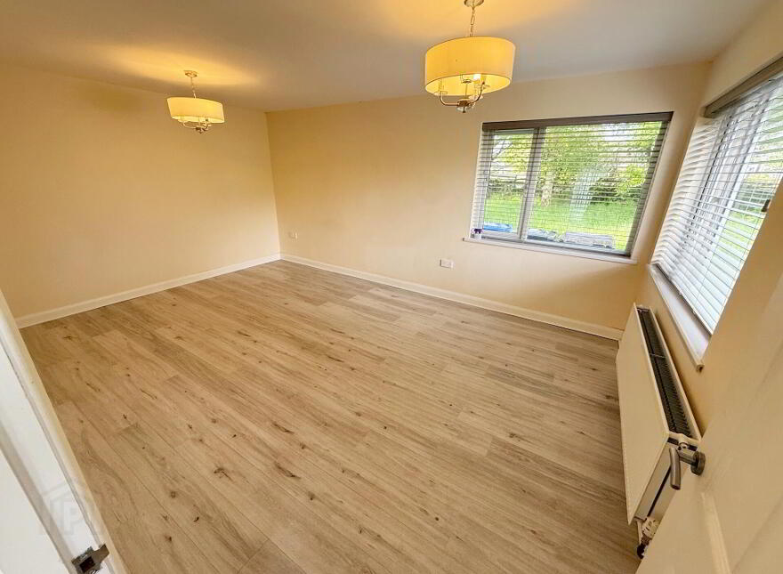 28 Cambridge Park, Coleraine, BT52 2QT
