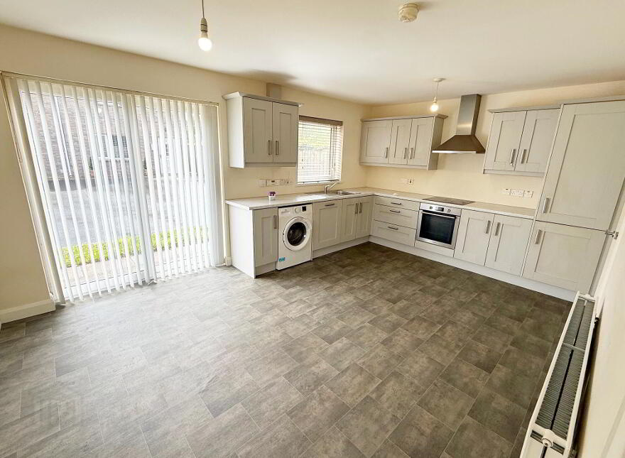 28 Cambridge Park, Coleraine, BT52 2QT