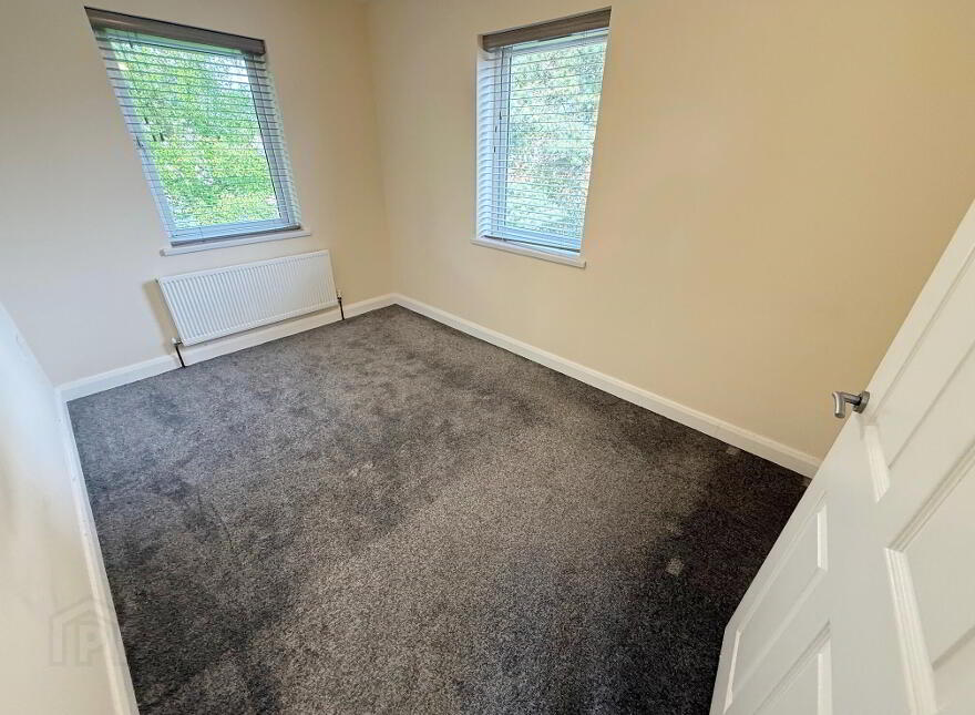 28 Cambridge Park, Coleraine, BT52 2QT