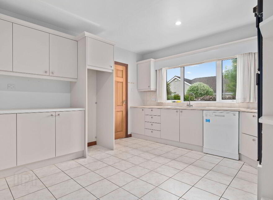 8 Knockancor Drive, Portstewart, BT55 7SP