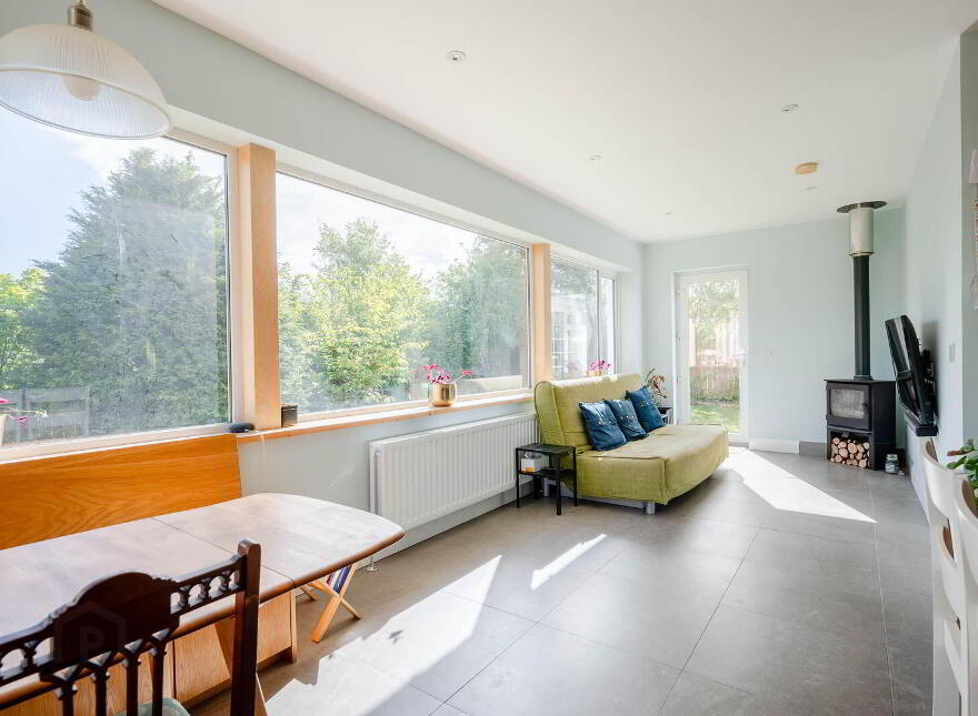5 Knightsbridge Court, Bangor, BT19 6SD