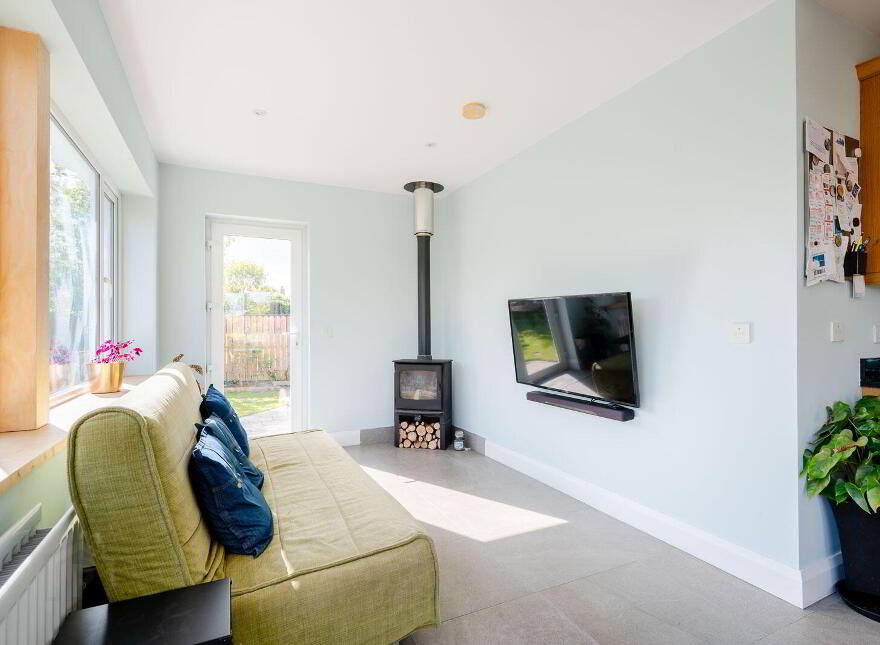 5 Knightsbridge Court, Bangor, BT19 6SD