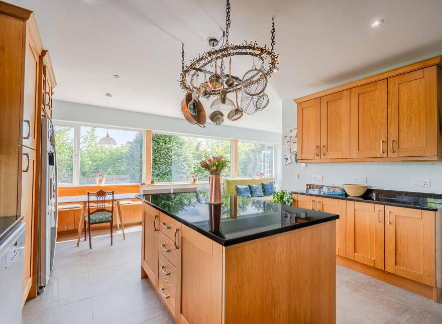 5 Knightsbridge Court, Bangor, BT19 6SD