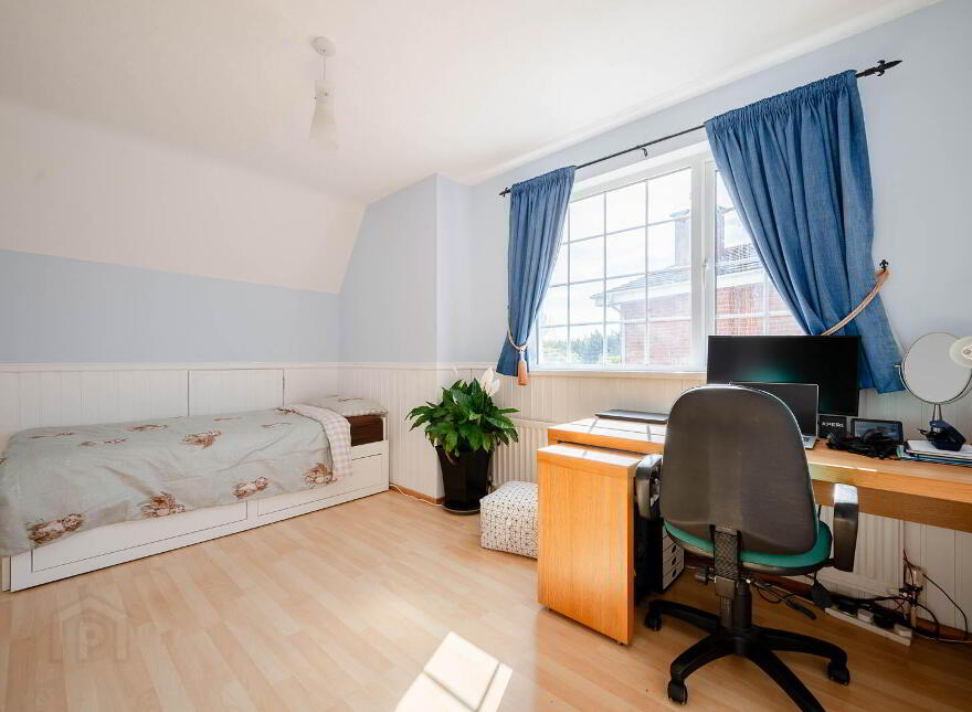 5 Knightsbridge Court, Bangor, BT19 6SD