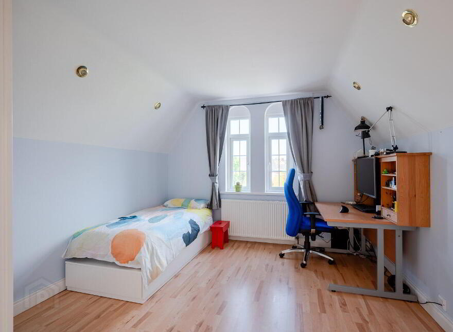 5 Knightsbridge Court, Bangor, BT19 6SD