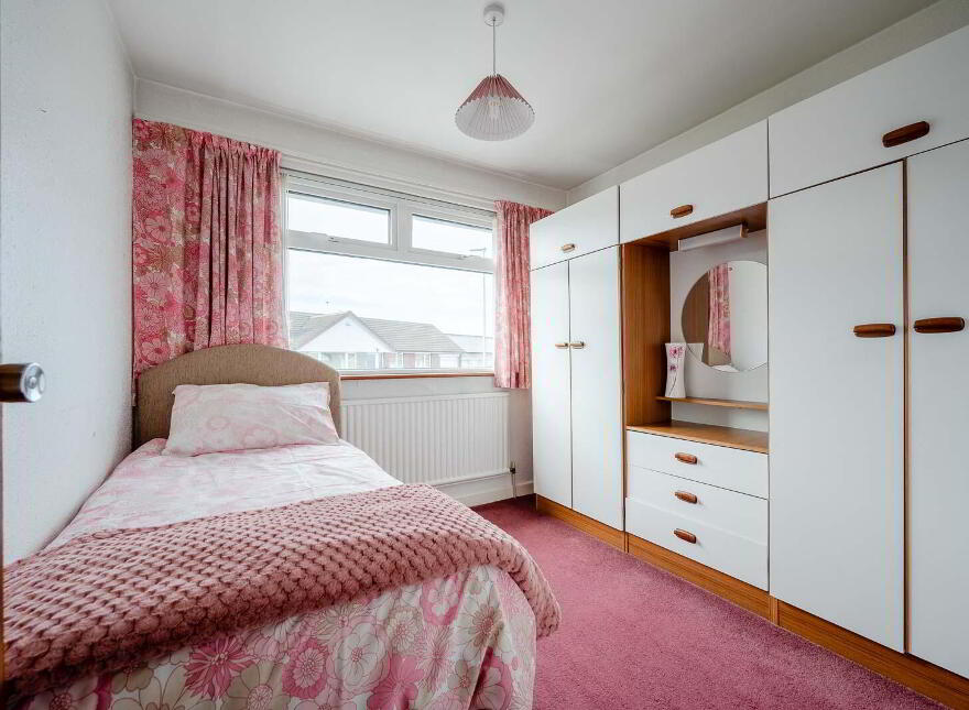 16 Cotswold Drive, Bangor, BT20 4SF