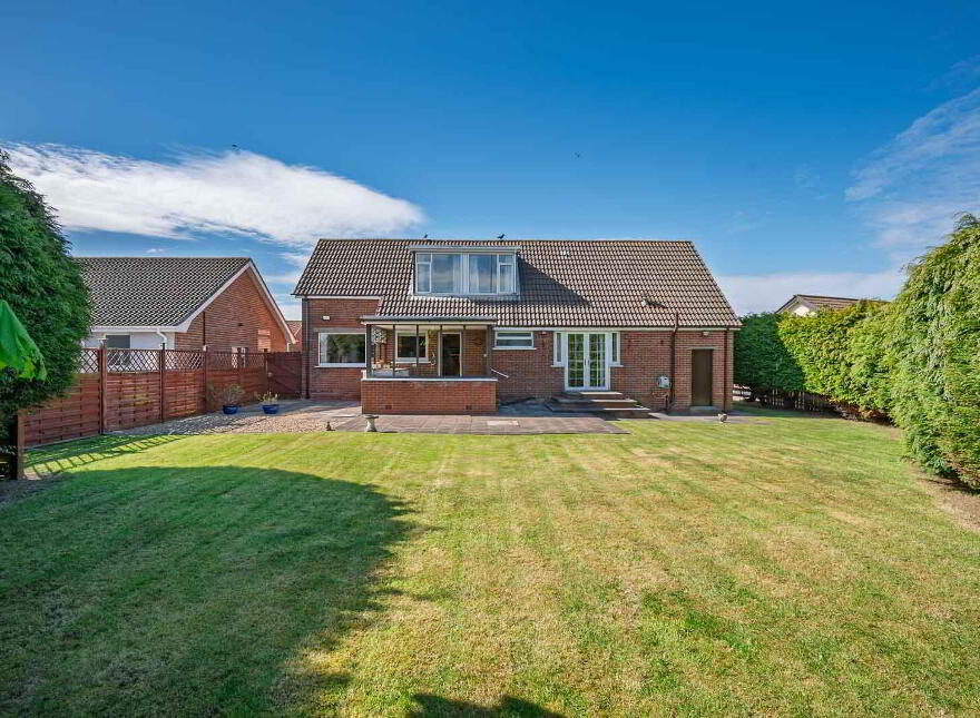 16 Cotswold Drive, Bangor, BT20 4SF