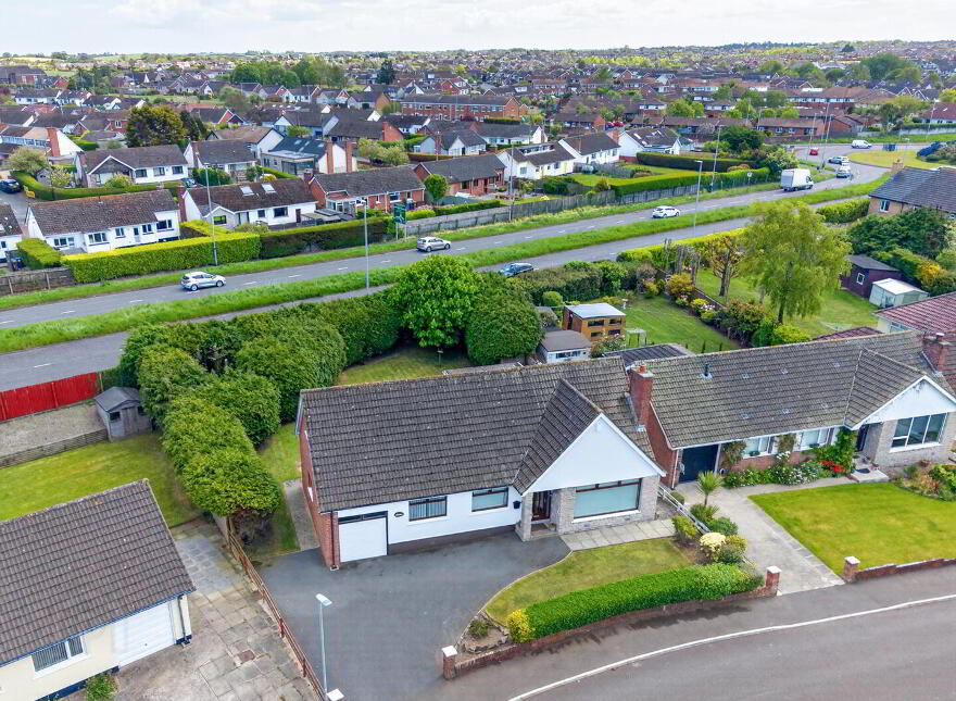 16 Cotswold Drive, Bangor, BT20 4SF