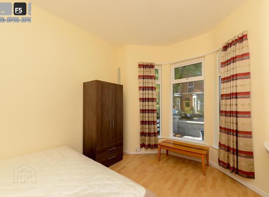 30 Deramore Avenue, Ormeau Road, Belfast, BT7 3ER