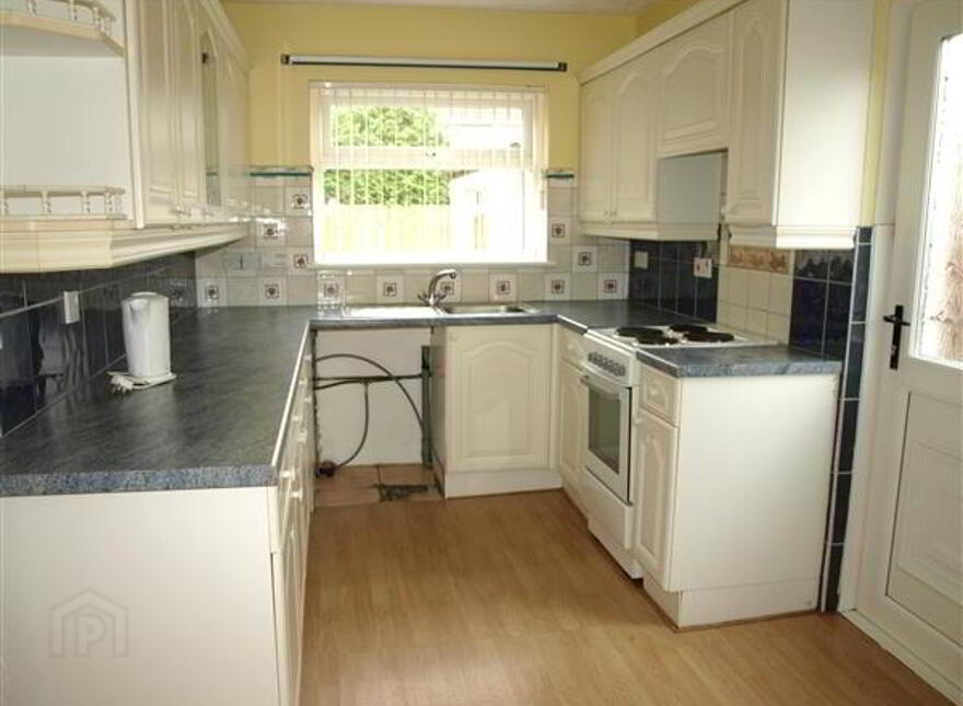 21 Hugomont Avenue, Ballymena, BT43 6HW