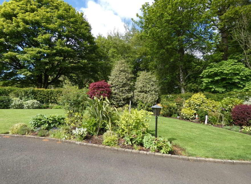 Hillcroft Lodge, 32 Knockaholet Road, Dunloy, Ballymena, BT44 9BE