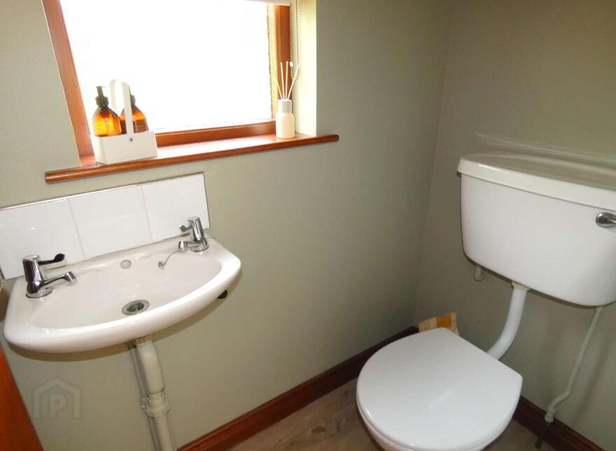 Hillcroft Lodge, 32 Knockaholet Road, Dunloy, Ballymena, BT44 9BE