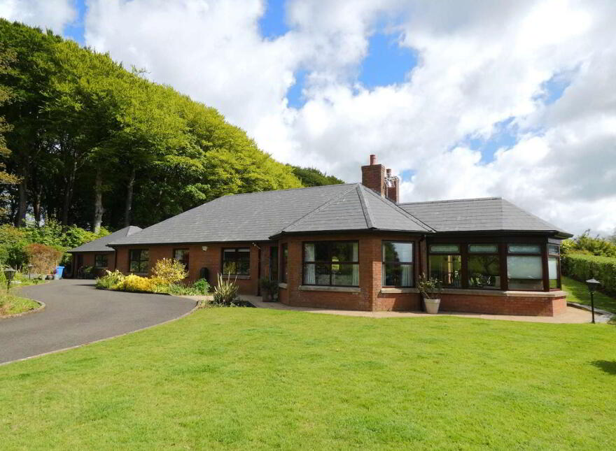 Hillcroft Lodge, 32 Knockaholet Road, Dunloy, Ballymena, BT44 9BE