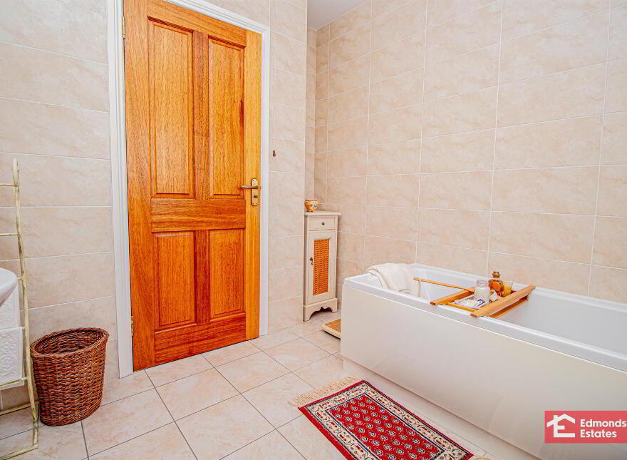 16 Dreen Road, Cullybackey, Ballymena, BT42 1EB