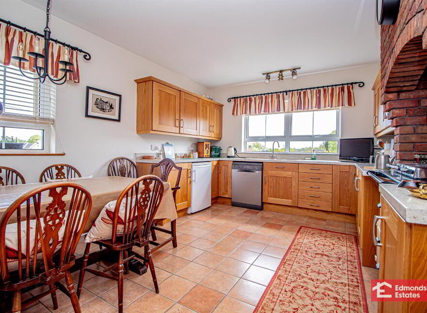 16 Dreen Road, Cullybackey, Ballymena, BT42 1EB
