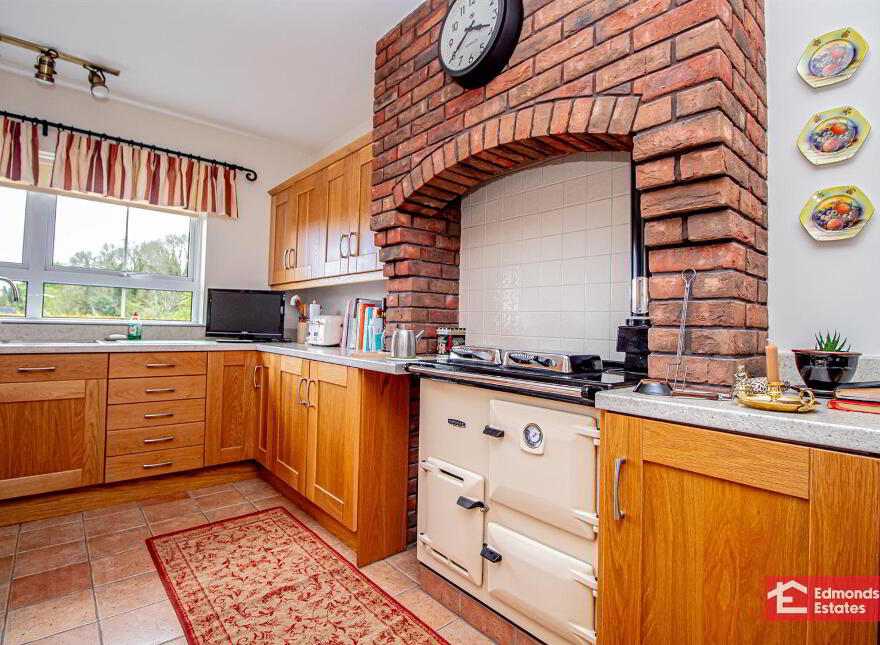 16 Dreen Road, Cullybackey, Ballymena, BT42 1EB